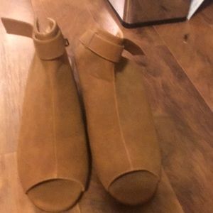 Peep toe shoes size 12